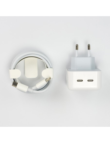 Bundle 35W Power Adapter + 2 Meter USB-C to USB-C (1 pcs)