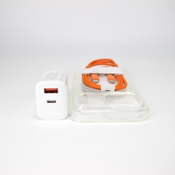 iPhone 17 Pro Max bundle incl. TPU Cover, 30W USB-C+A Charger amd Orange nylon cable 1m 2